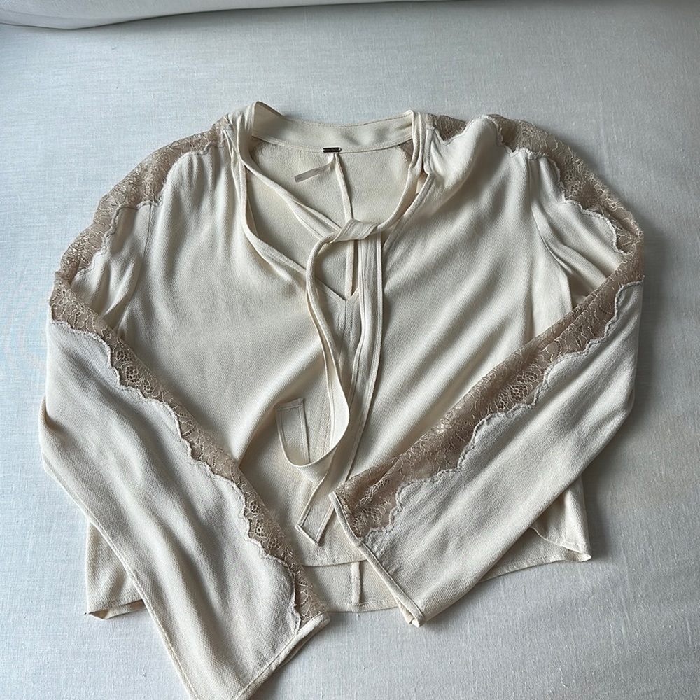 Free People beige long sleeve lace blouse size S